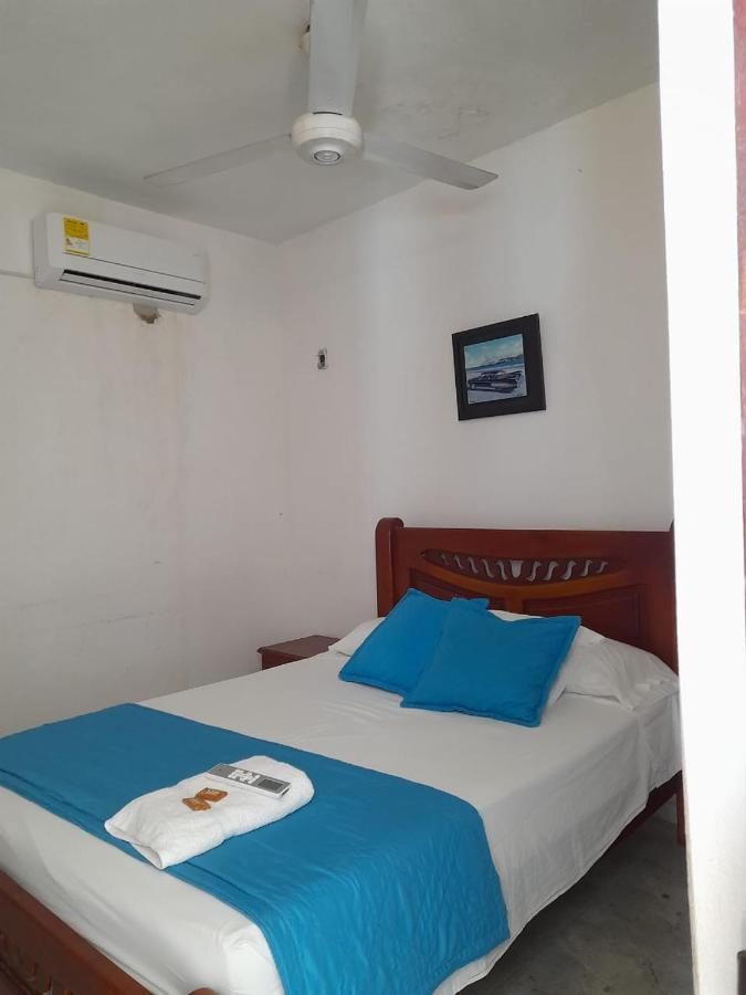 Hotel Isla Capri モンポス エクステリア 写真